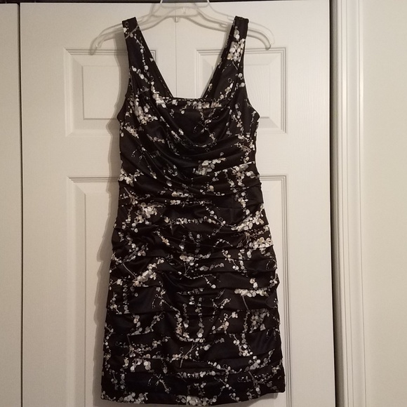 Express Rouched Dress - Picture 2 of 3